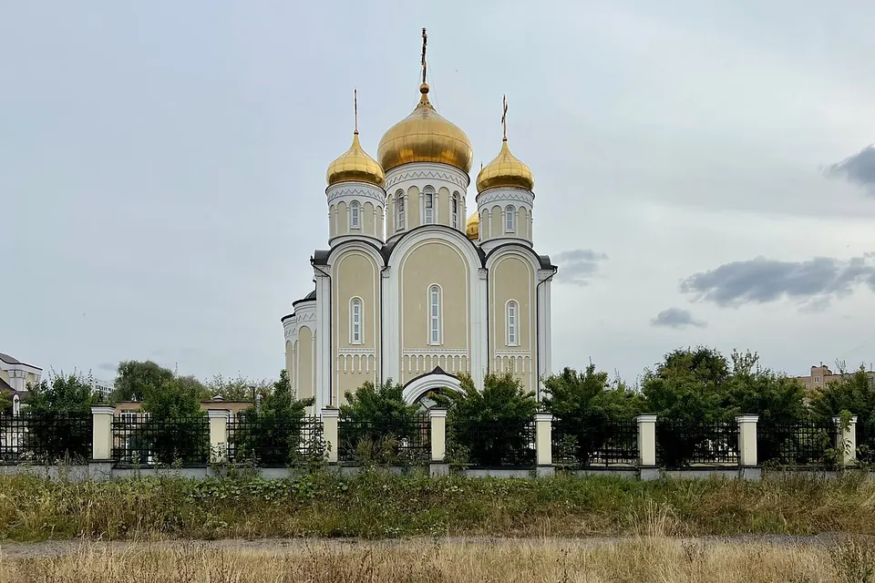 Храм Спиридона Тримифунтского в Нагатинском Затоне