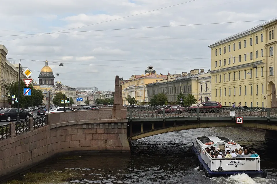 Поцелуев мост