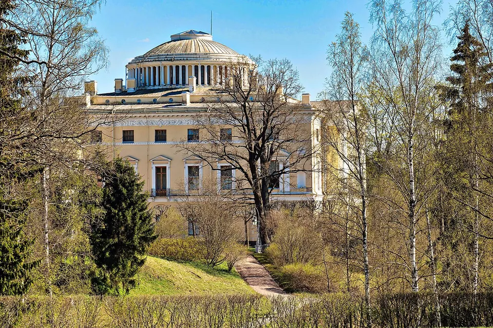 Павловский дворец