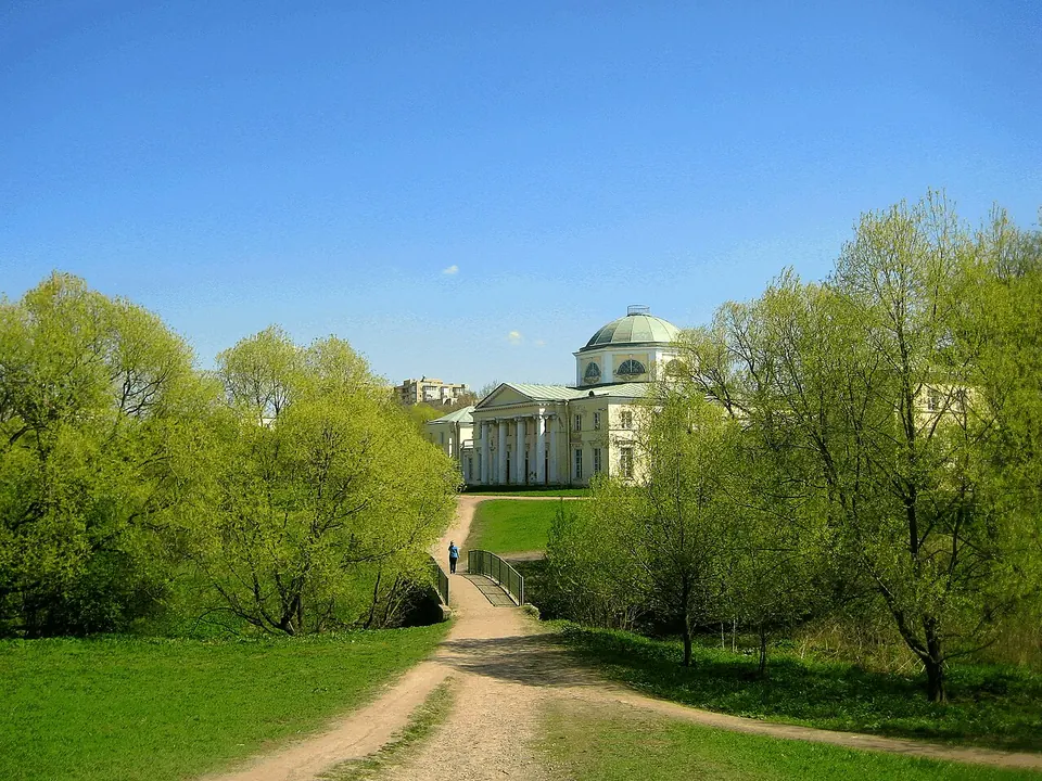 Усадьба и парк Александрино