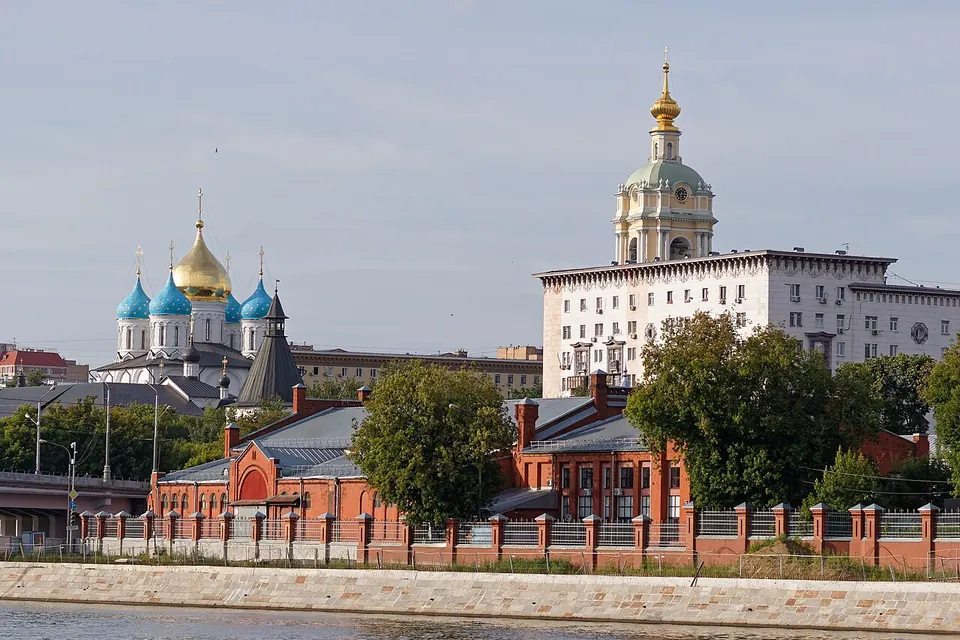 Крутицкая набережная