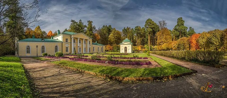 Дворец «Каприз» и Чайный домик