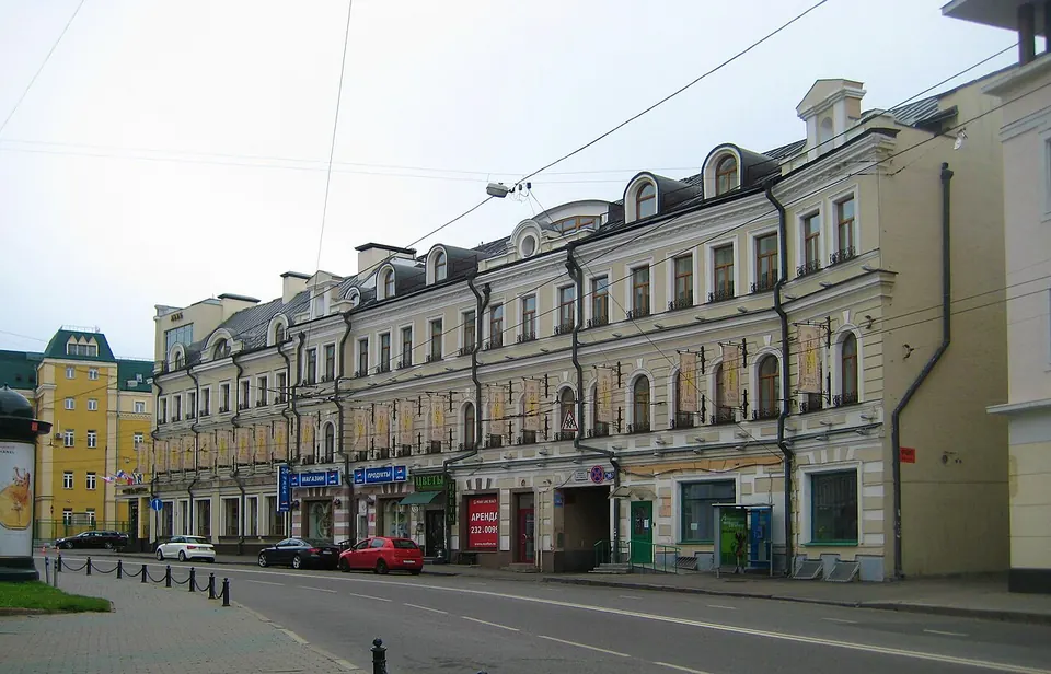 Улица Остоженка
