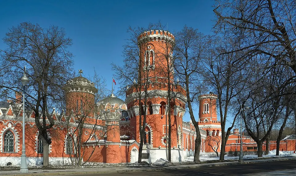 Петровский путевой дворец